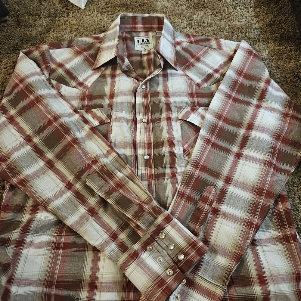 ELY CATTLEMAN, WRANGLER, ARIAT + MENS LOT PEARLSNAPS LARGE 38/34